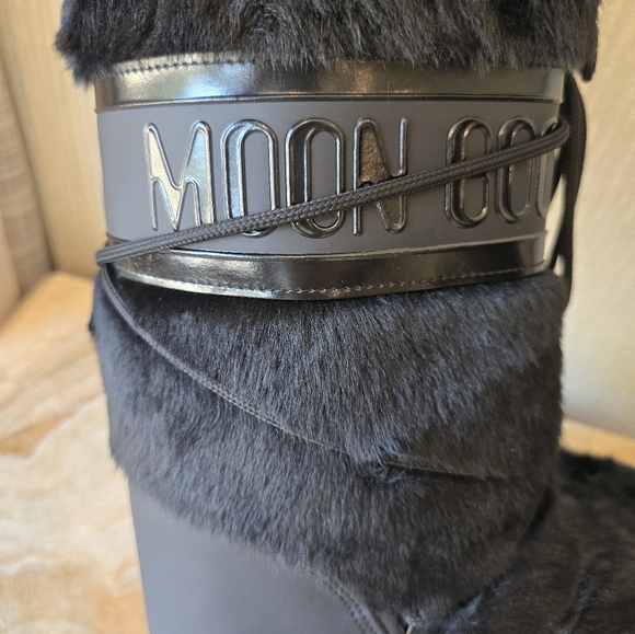 Moon Boot Faux Fur Icon Boots Moon Boots Fur Icon Boots Black - Picture 13 of 16